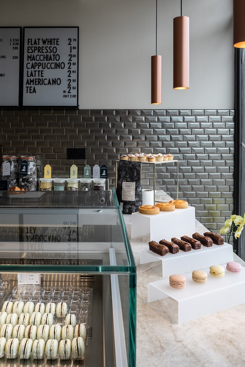 Canakin - Coffee Shop / Patisserie